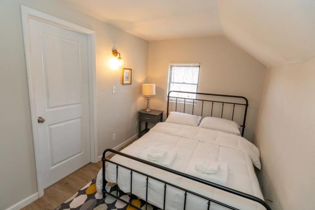 Cozy & Comfy Cottage In The City - W Parking Πίτσμπουργκ Εξωτερικό φωτογραφία