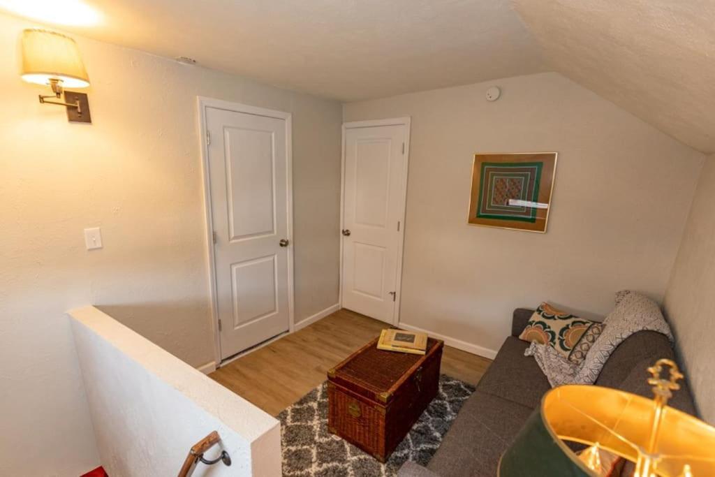 Cozy & Comfy Cottage In The City - W Parking Πίτσμπουργκ Εξωτερικό φωτογραφία